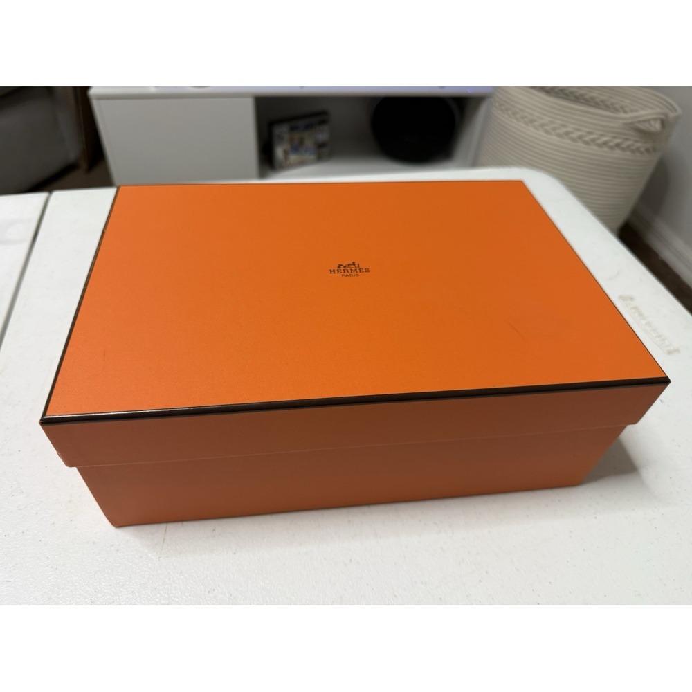 HERMES Orange Empty Medium Shoe  Box 12" X 8 1/2" X 5"(1381)